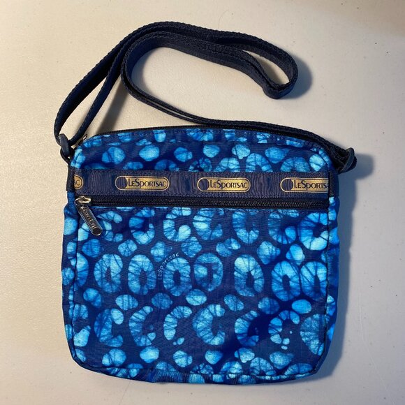 Lesportsac Handbags - LeSportsac Crossbody Bag in Tulum (Blue Tie Dye) Pattern, Lightweight Travel
